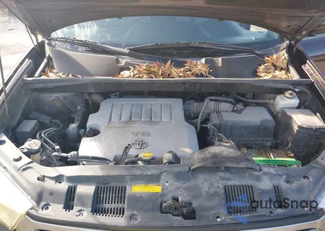 2013 Toyota Highlander Base Plus V6 z USA, uszkodzony, nr VIN 5TDZK3EH1DS112021